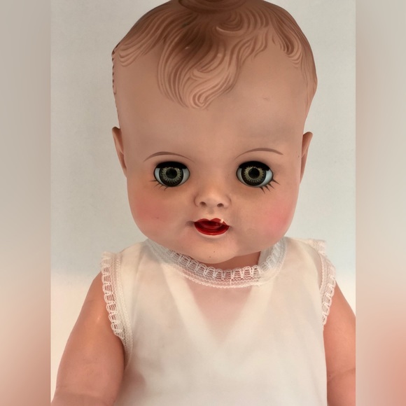 Mid Century Vintage Baby Doll. - Picture 2 of 10